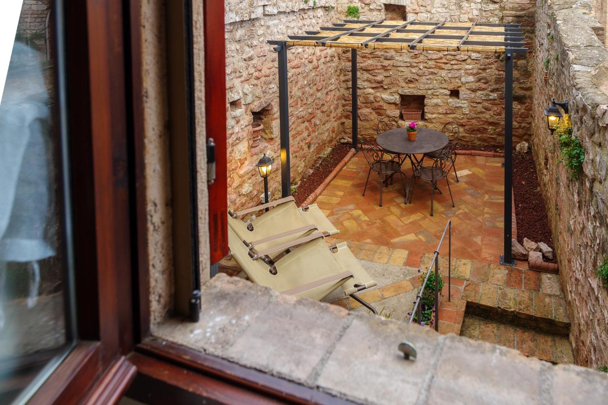 La Piccola Corte Διαμέρισμα Spello Εξωτερικό φωτογραφία